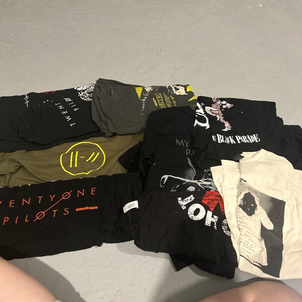 hot topic band t-shirt bundle